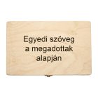 Fenyőfa ajándékdoboz egyedi szöveg gravírozással 30×20 cm