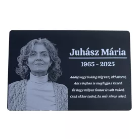 Műanyag sírtábla, emléktábla gravírozás nagy fotóval